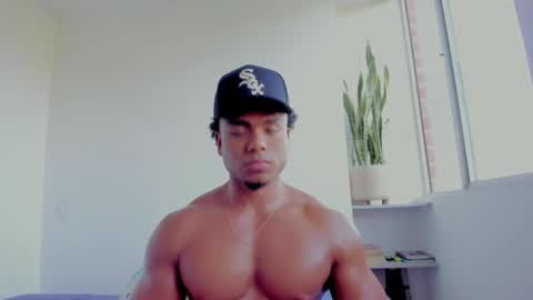 Snapshot of xavier_colleman chatting on September 10, 8:32 pm Xavier online show from September 10, 8:32 pm