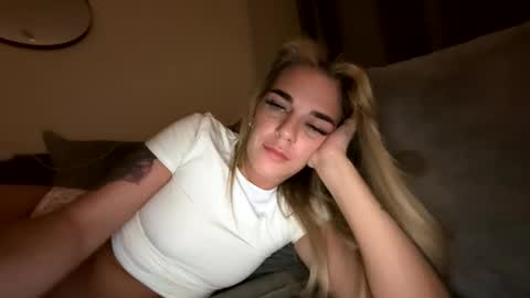 xbabycazxx online show from March 12, 3:21 am