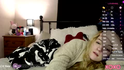 EllieeRose online show from March 1, 7:37 pm