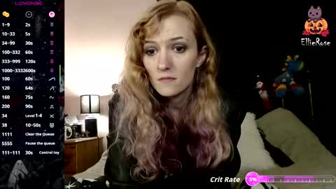 EllieeRose online show from April 16, 12:44 am