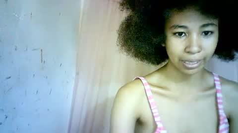 xenna610827 online show from March 5, 4:35 pm