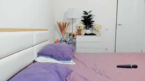 xf33tx online show from November 1, 10:20 pm