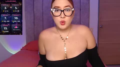 Snapshot of xgiorginamatteus chatting on September 26, 8:11 am Gina Matteus online show from September 26, 8:11 am