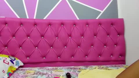 Ximena Ruiz  online show from March 4, 3:48 pm