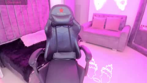 Snapshot of xiomara_cortes chatting on October 9, 7:41 pm xiomara_cortes online show from October 9, 7:41 pm