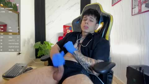      online show from October 31, 4:40 pm