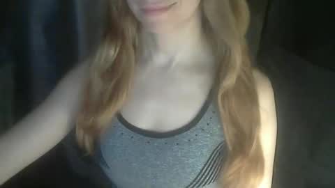 xlorax77703 online show from February 20, 2:44 am