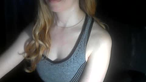 xlorax77703 online show from July 9, 2:37 am