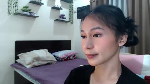 Alice online show from May 12, 7:45 pm