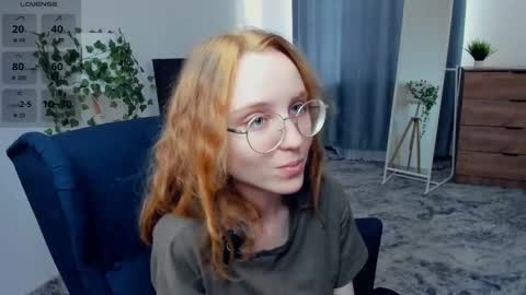 Snapshot of xo_lil_dream chatting on October 9, 7:36 am Kylie online show from October 9, 7:36 am