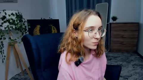 Snapshot of xo_lil_dream chatting on September 22, 7:34 am Kylie online show from September 22, 7:34 am
