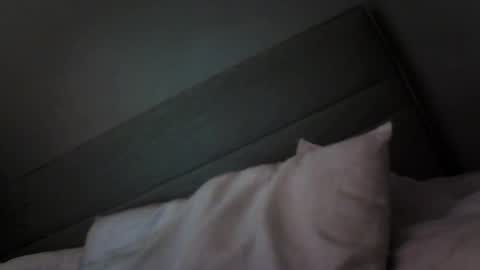 Snapshot of xobadlandsox chatting on October 18, 12:09 pm BADLANDS online show from October 18, 12:09 pm