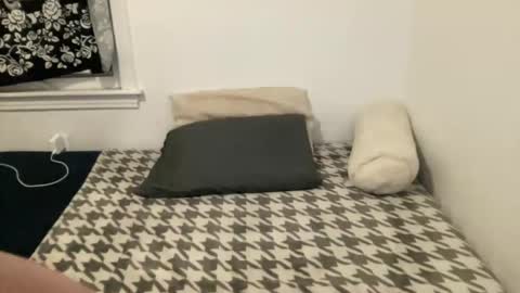 Becca online show from November 24, 4:44 am