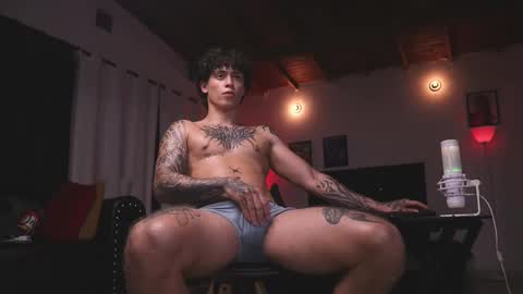 Snapshot of xomega_02 chatting on September 19, 3:43 am online show from September 19, 3:43 am