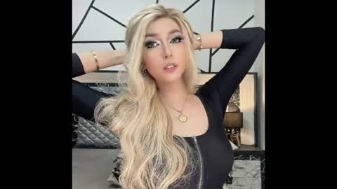 xsexysucker online show from July 12, 9:29 pm