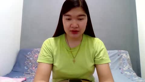 Snapshot of xsweetiemajax chatting on October 5, 1:47 am HI IM PAULINE online show from October 5, 1:47 am