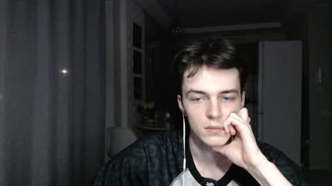 traqqq online show from July 23, 7:44 pm