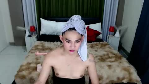 xtspetitehugecock online show from April 8, 2:03 am