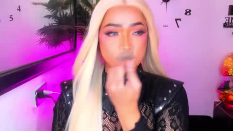 xxasian_goddessxx online show from March 21, 8:19 am