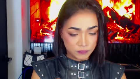 xxasian_goddessxx online show from May 29, 6:39 pm