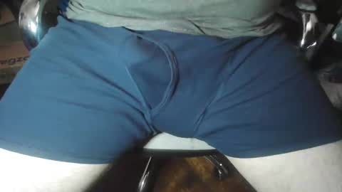 xxdadbod4ladiesxx online show from April 9, 8:25 pm