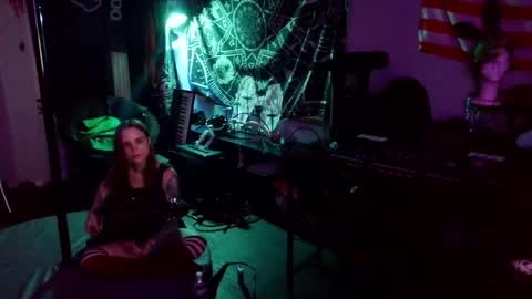Lilith online show from May 9, 3:23 am