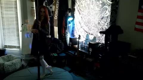 Lilith online show from April 11, 9:41 pm