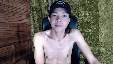 Snapshot of xxskinny_alonzoxx chatting on January 5, 8:10 pm Ali online show from January 5, 8:10 pm