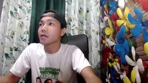 Snapshot of xxskinny_alonzoxx chatting on September 26, 3:09 pm Ali online show from September 26, 3:09 pm