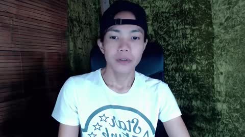 Snapshot of xxskinny_alonzoxx chatting on January 31, 11:13 pm Ali online show from January 31, 11:13 pm