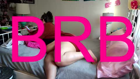 Strawberry Jane online show from February 1, 12:30 am