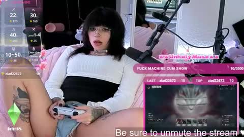 Muse n Poppy online show from January 7, 10:15 pm