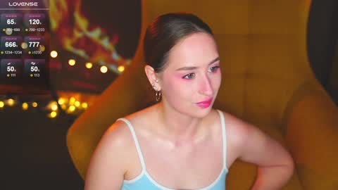 Snapshot of xxx_downtown_xxx chatting on January 22, 9:32 pm Anna online show from January 22, 9:32 pm