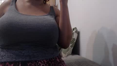 Snapshot of xxxbustybabe27x chatting on March 2, 5:04 pm Ayanda online show from March 2, 5:04 pm