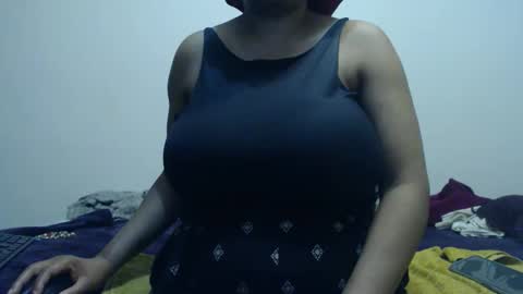 Ayanda online show from December 3, 10:27 am