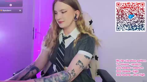 Keira online show from April 25, 9:01 pm