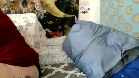 Snapshot of xxxmistymoansxxx chatting on October 14, 11:41 pm Misti online show from October 14, 11:41 pm
