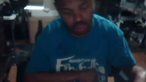 xxxonwheelz online show from April 22, 9:55 pm