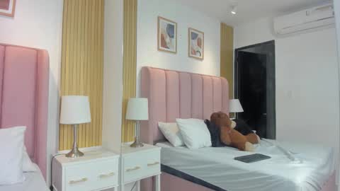 SAMANTA online show from March 8, 2:04 am