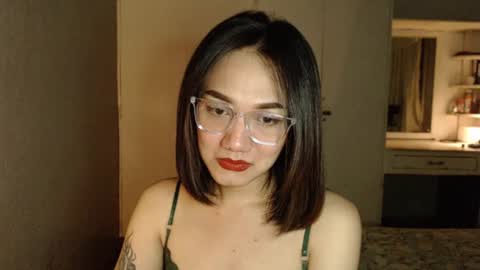Snapshot of xxxsexydollxxx chatting on September 24, 10:00 am Melissa online show from September 24, 10:00 am