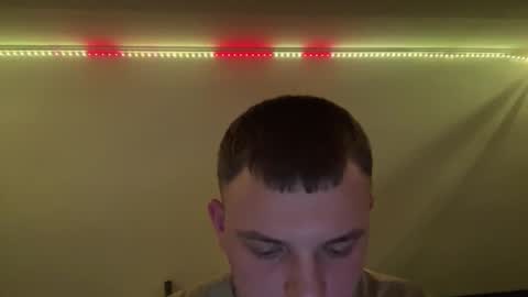 Leo online show from March 7, 9:15 pm