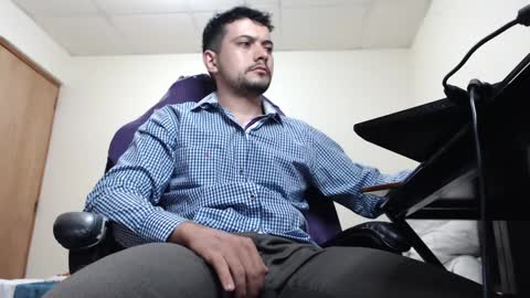 jack thopmson  online show from February 5, 1:37 am