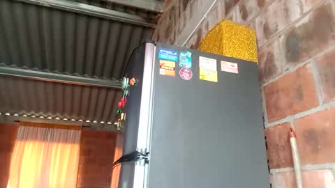 Yajz online show from October 3, 4:59 pm