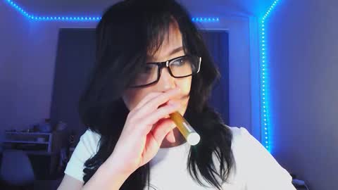 Snapshot of yamilean chatting on October 3, 10:40 pm Yami online show from October 3, 10:40 pm