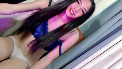 Snapshot of yams_kitty69 chatting on September 23, 10:53 am yams_kitty69 online show from September 23, 10:53 am