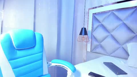 Snapshot of yayi_derek chatting on February 20, 11:53 am yayi derek online show from February 20, 11:53 am