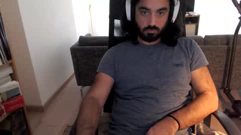 yeeaahoo online show from December 3, 12:17 pm