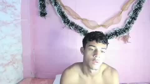 yeison_77 online show from December 13, 5:49 am