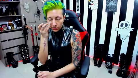 Yelena online show from December 7, 8:22 pm