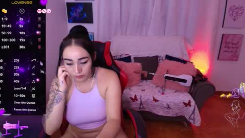 Snapshot of yeliana_sexy chatting on October 19, 8:30 am Valery online show from October 19, 8:30 am